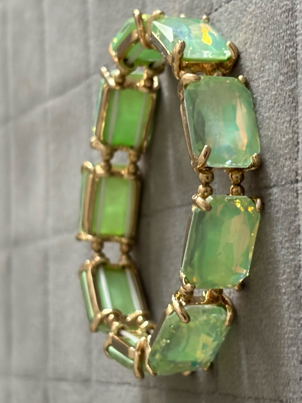 Mint Green Rectangular Glass Cut Stretch Gold Bracelet - Picture 2 of 2